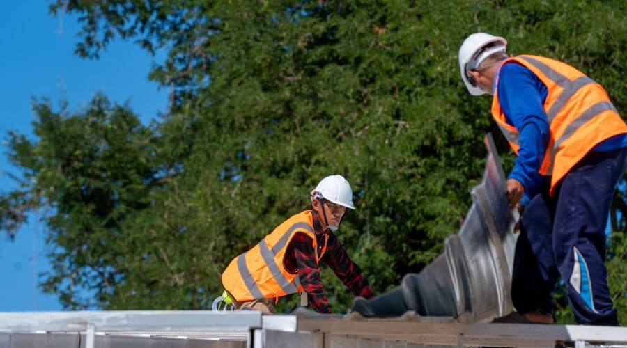 Professional New roof installation in Geneseo, KS